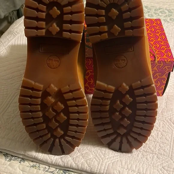 Timberland Boots - Picture 4 of 4